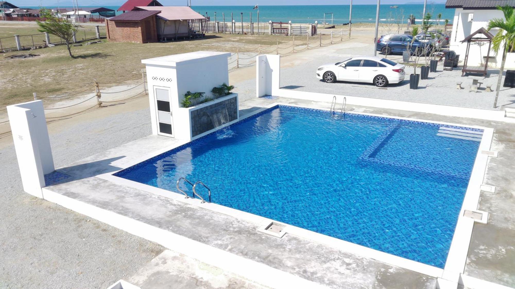 Kamalia Villas Kampung Penarik Exterior photo